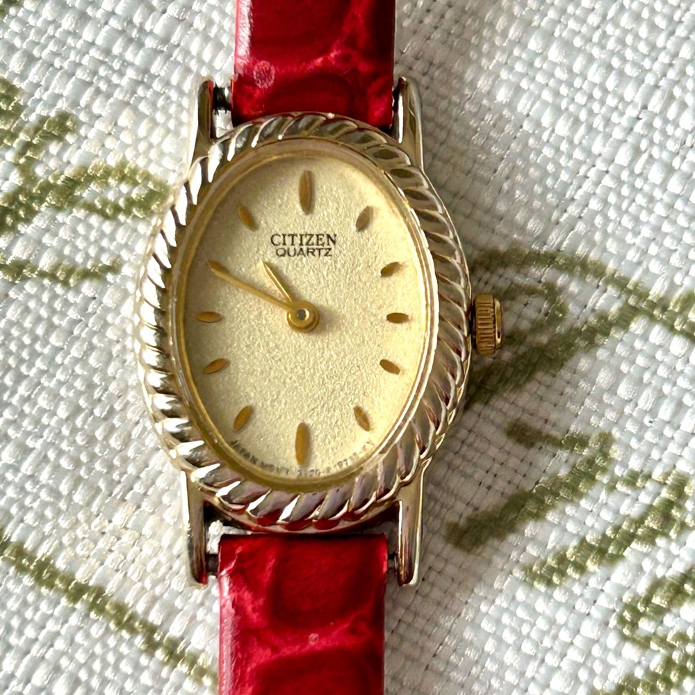 Vintage Ladies Citizen Dainty Leather Watch